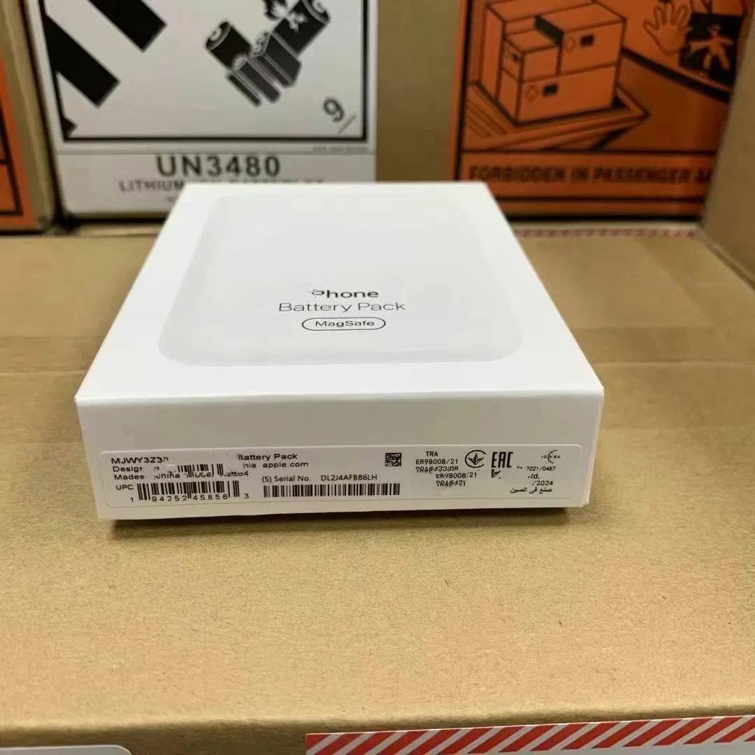 Магнитный пауэрбанк 5000mAh с беспроводной зарядкой Magsafe