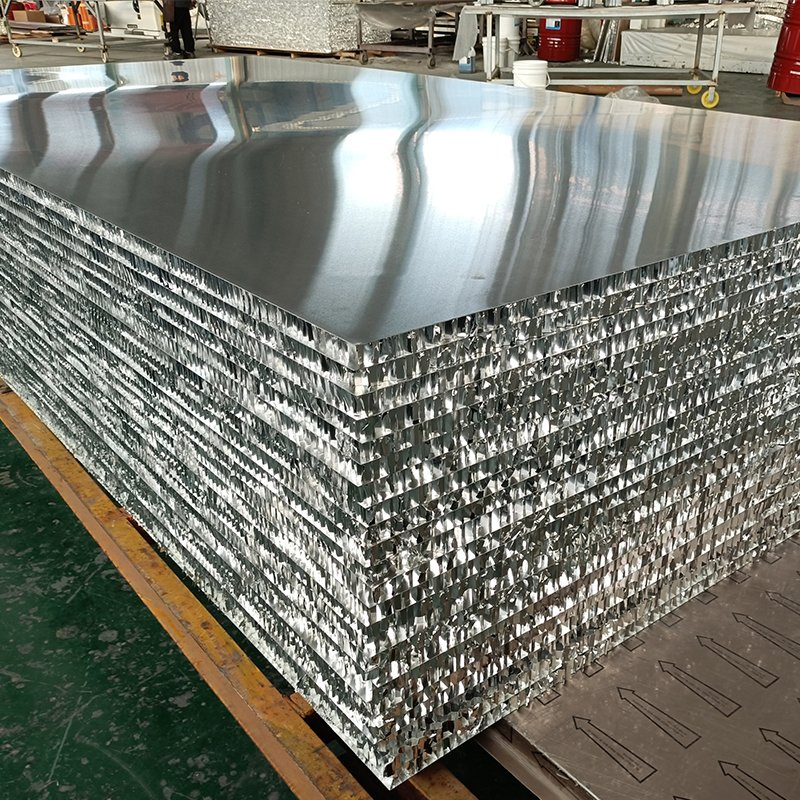 Алюминиевые композитные панели PVDF для фасадов и отделки