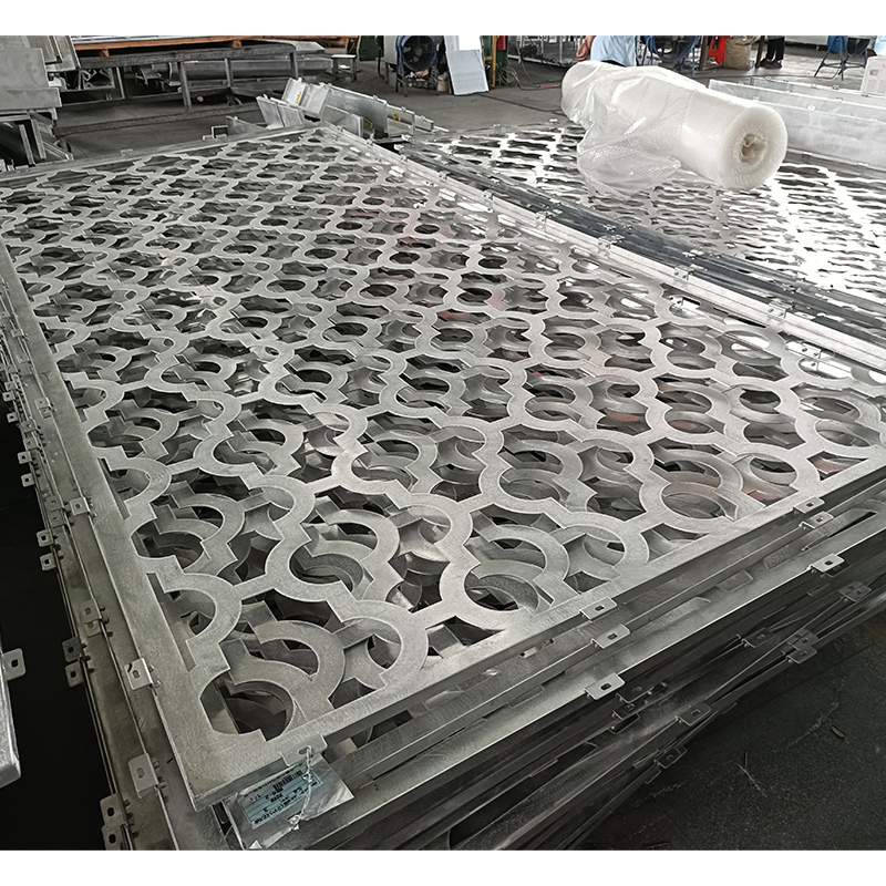 Luxury Villa Decorative Aluminum Made Carved Metal Fence for Swimming Pool and Backyard