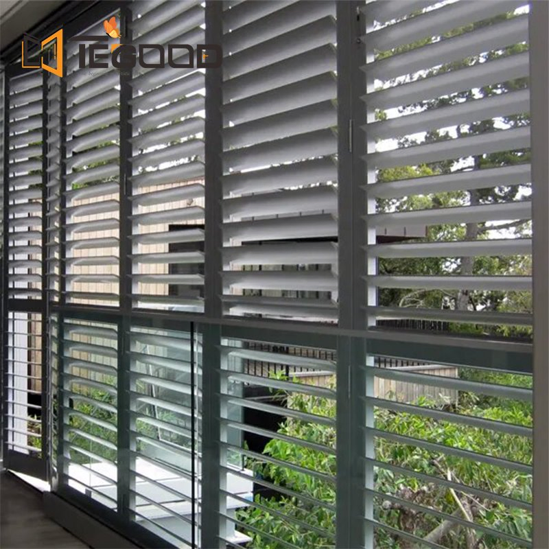 Remote Control Vertical Aluminum Motorized Sun Shade Louver