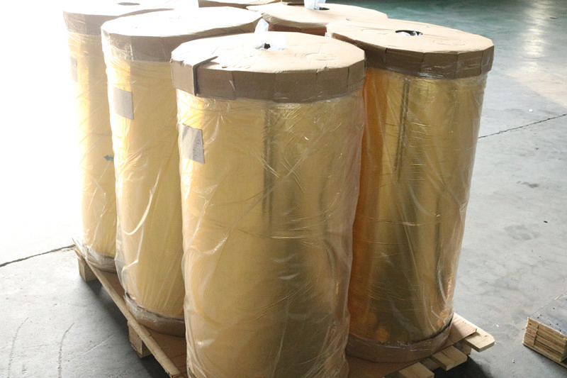 China Manufacturer of Metallized Gold Pet Foil Film