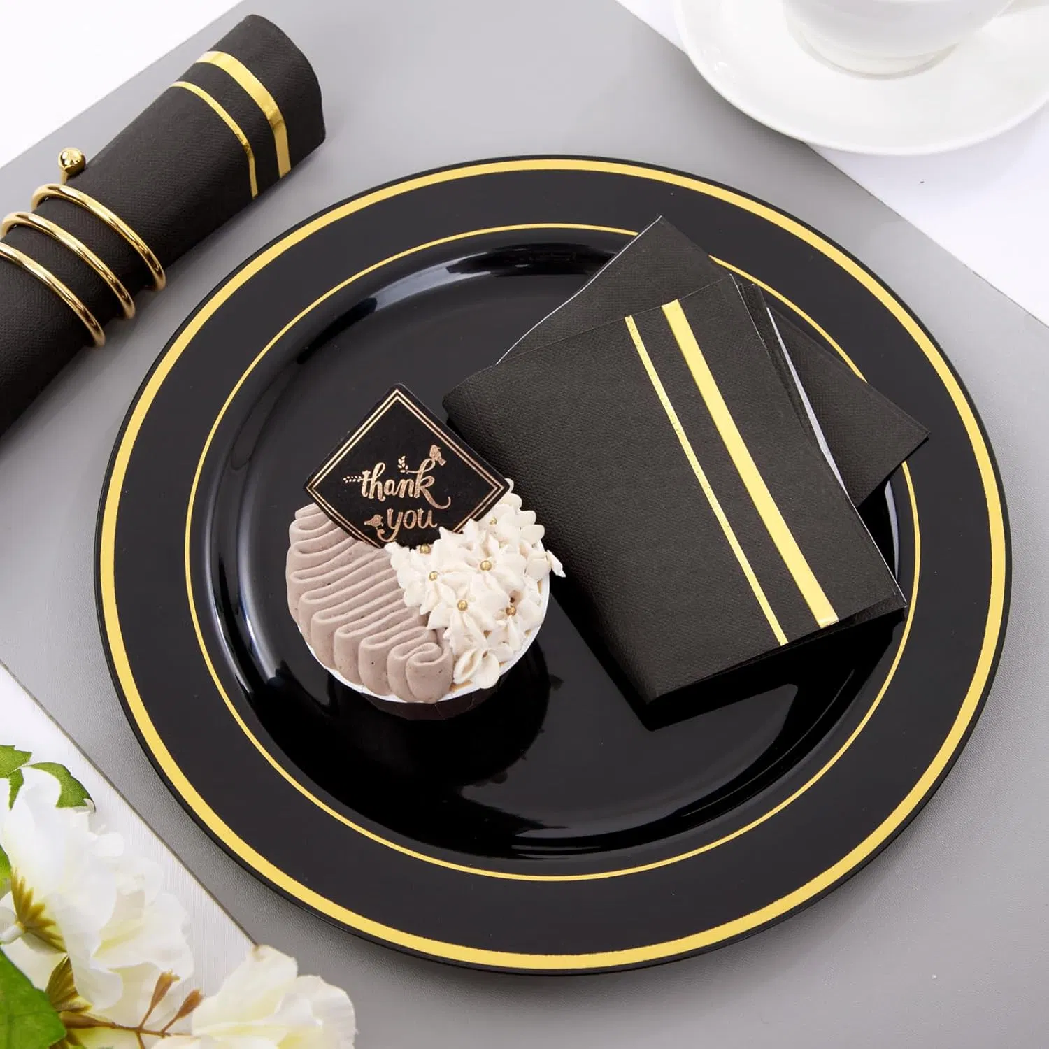 Elegant Premium Black Disposable Napkins for Special Occasions