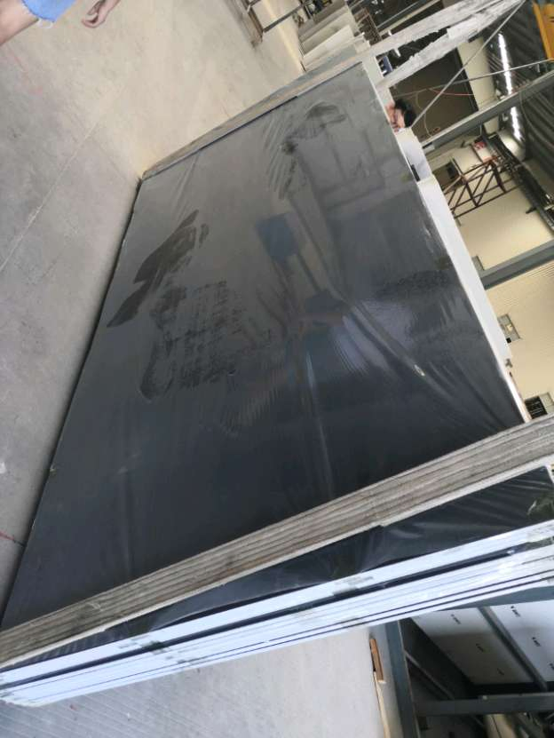 Premium Black Quartz Countertop Material for Modern Kitchens