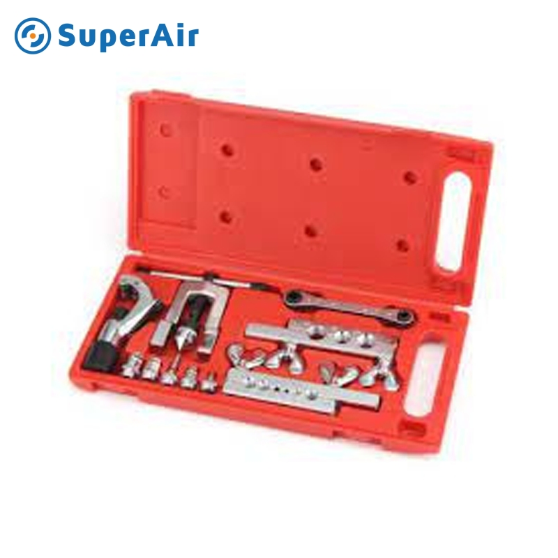 Набор для развальцовки и развальцовочный инструмент