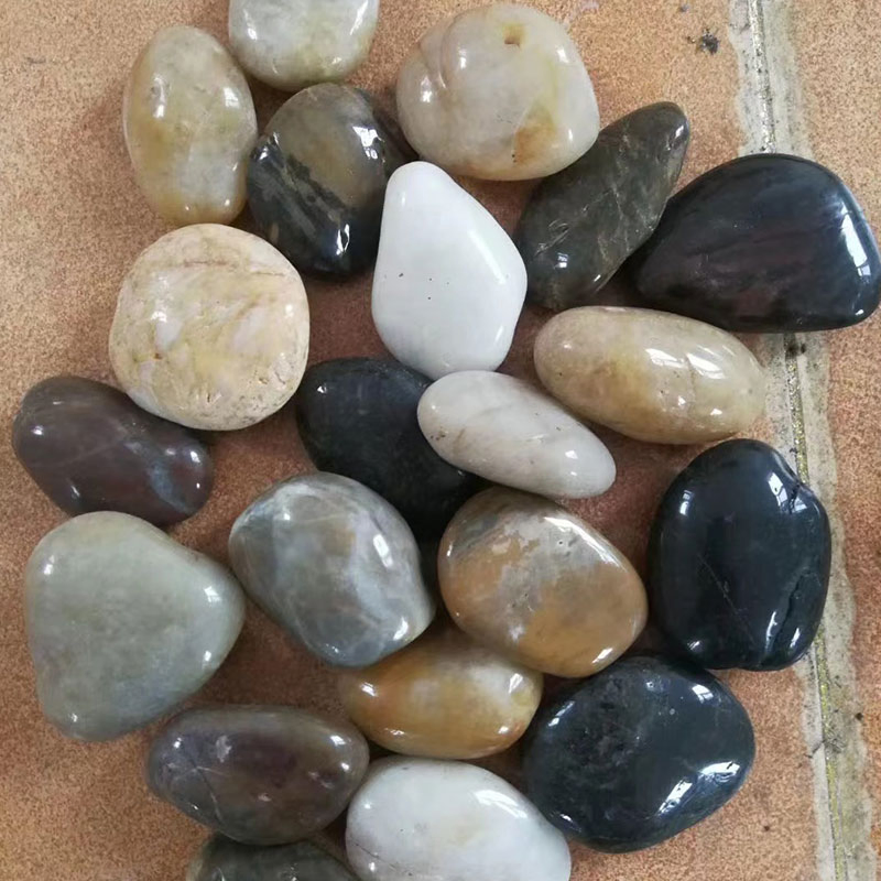 Muti Colors Black/White/Grey/Yellow Cobbles/Pebbles River Stone for Outdoor Garden Landscaping Paving Price