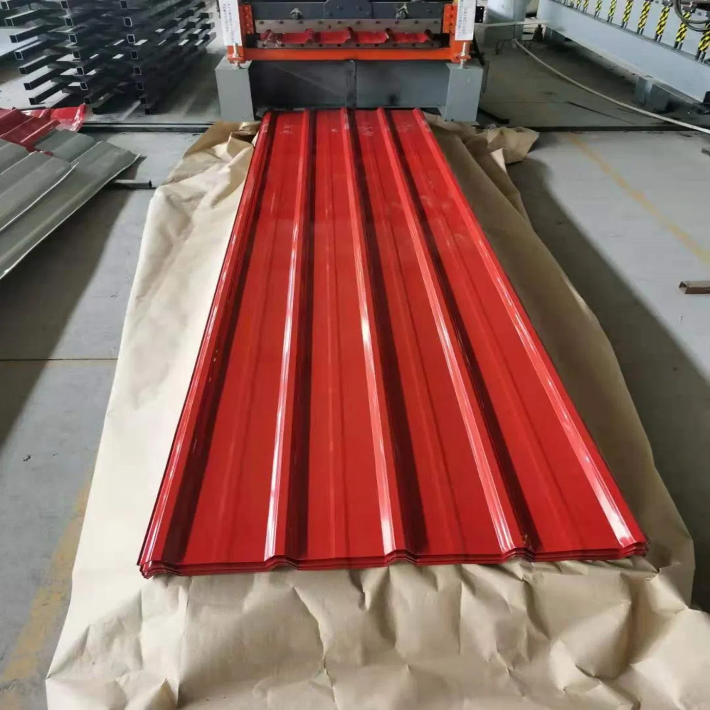 Red Color Corrugated Roofing Steel Sheet