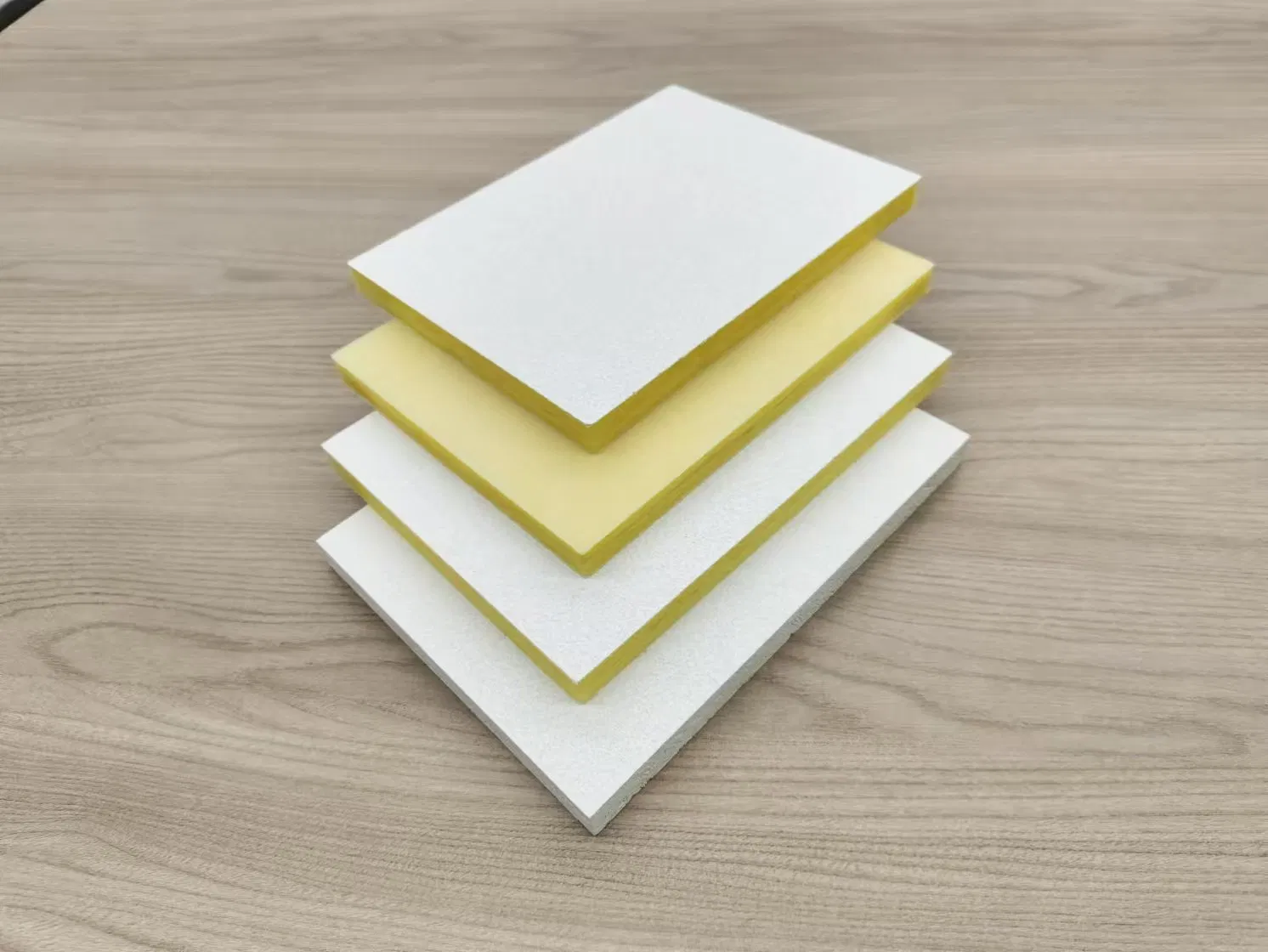Factory Supply Fireproof and Soundproof 15mm/20mm Thickness Acoustic Panels Fibergass Ceiling Tiles