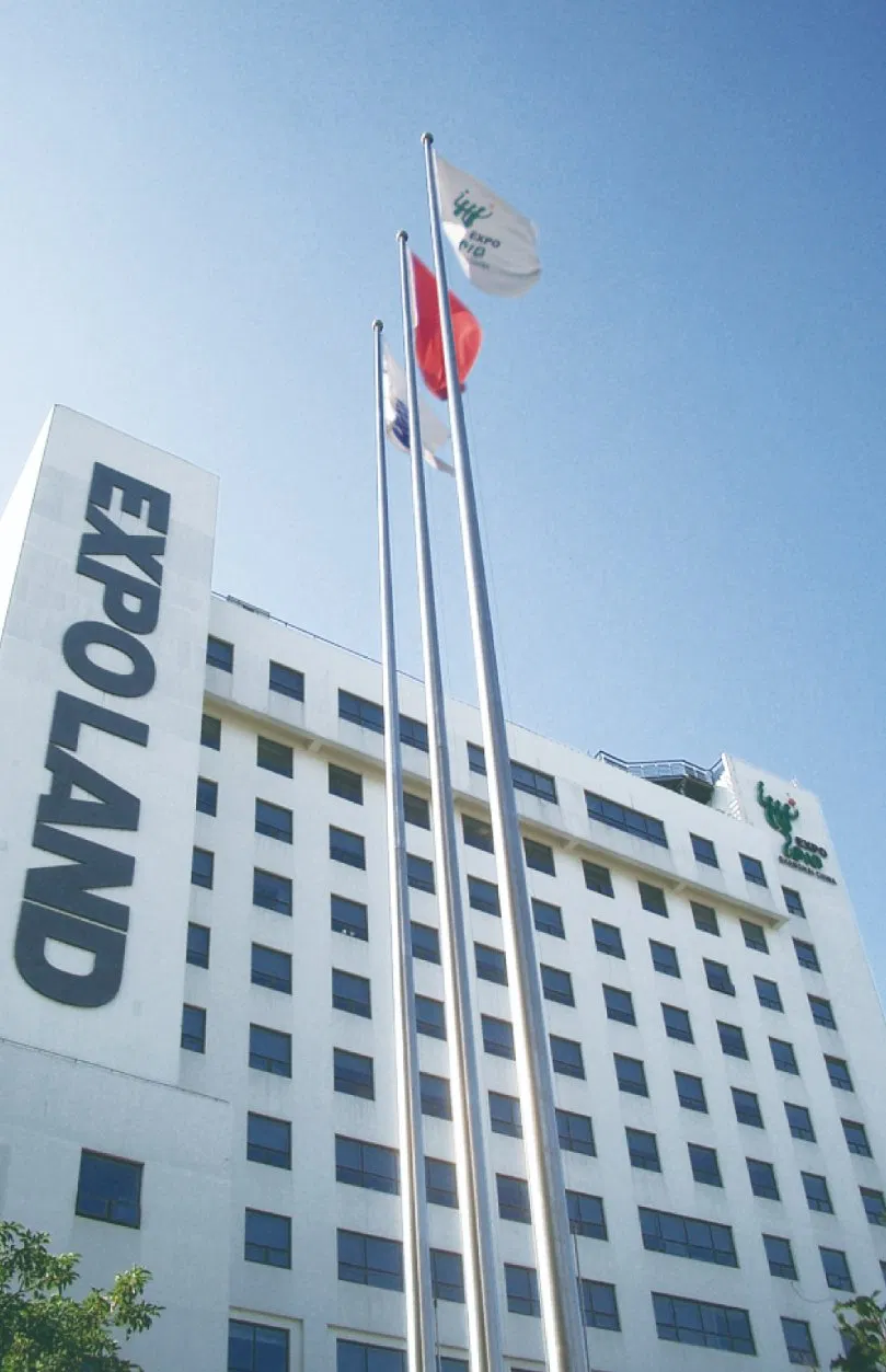 Outdoor Conic Aluminum Flagpole with Anodized Finish