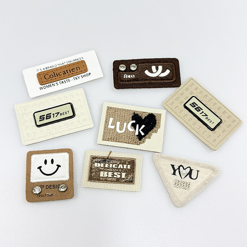 Этикетки 3D для одежды