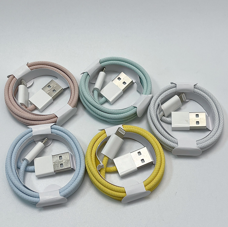 Белый нейлоновый кабель USB-C для iPhone