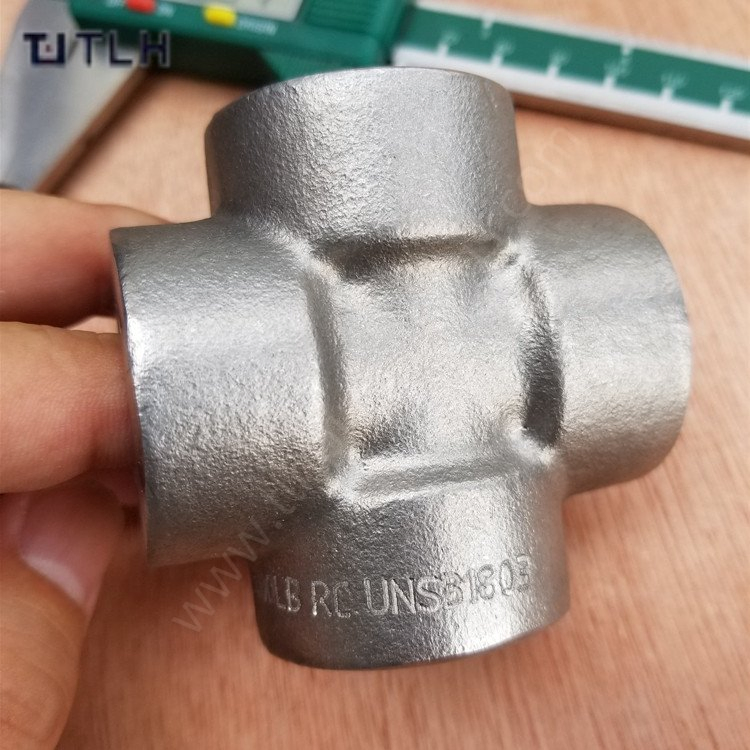 High-Quality Carbon Steel NPT Female Threaded Pipe Cross