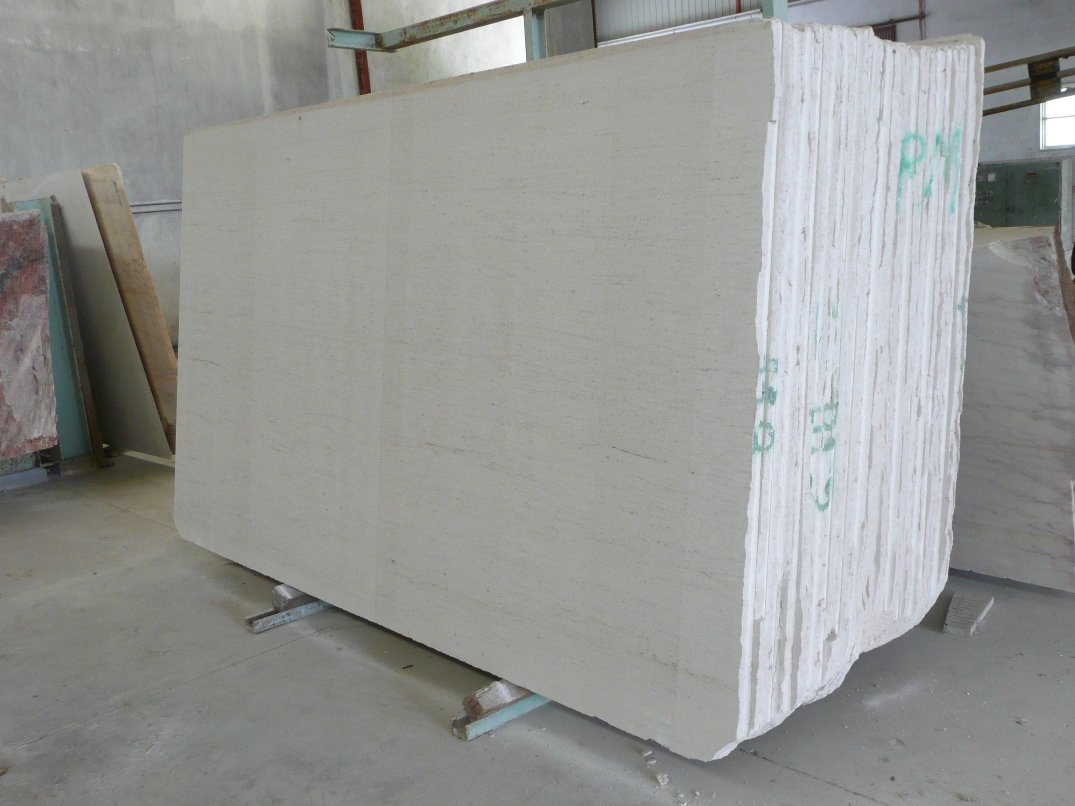 China Building Material Moca Cream Limestone Marble for Flooring Paver Tile Exterior Cladding
