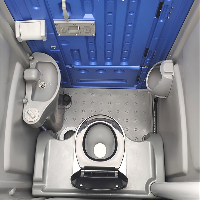 Green Public Plastic Mobile Toilet with Waste Water Tank