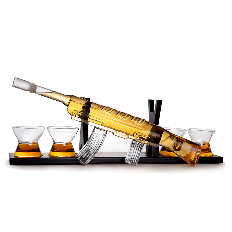 New High Borosilicate Glass Wine Bottle Glass Whiskey Decanter Transparent Chess Shape Home Decoration Glass Wine Decanter Set