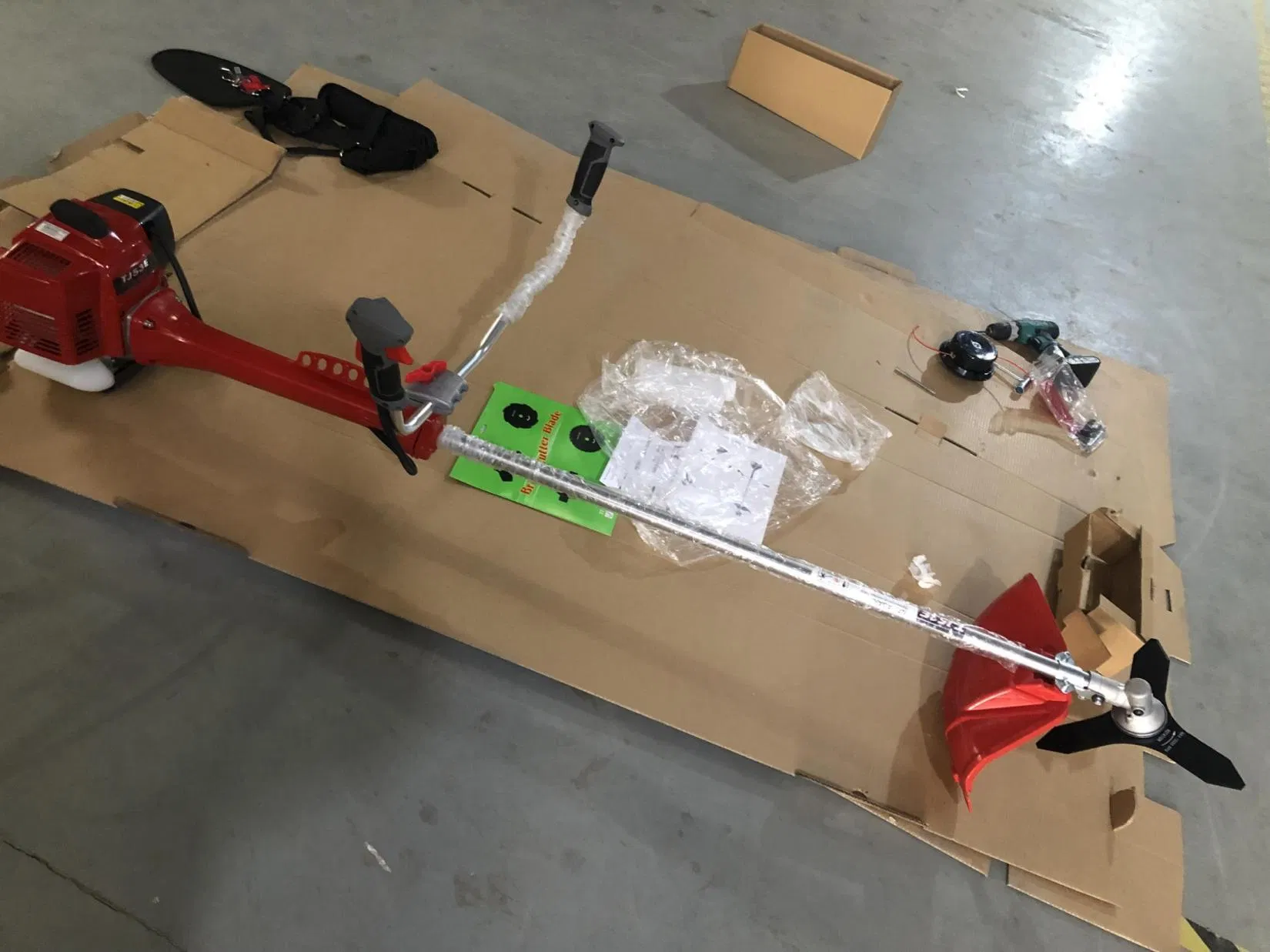 Professional Garden Gas Power Tools Anti-Vibration Brush Cutter with Original Kawasaki Tj53e (BC530K-AVS)