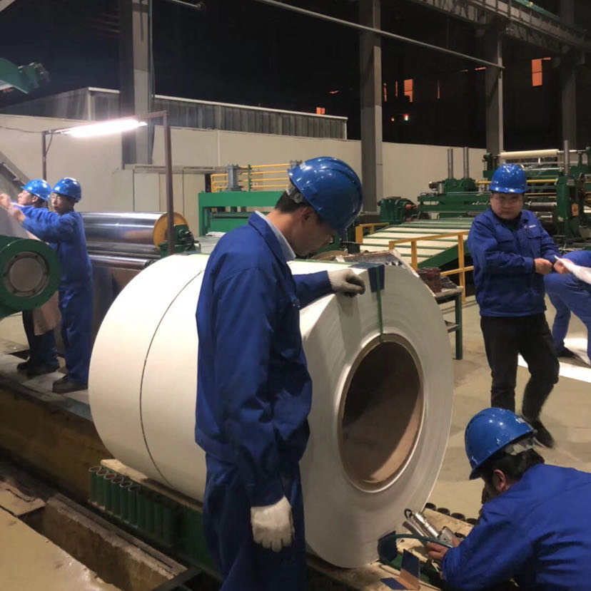 Wonderful-Wall Aluminum Alloy 3005 Prepainted Color Coated Aluminium Coil Sheet Used for Metal Roofing and Ceiling