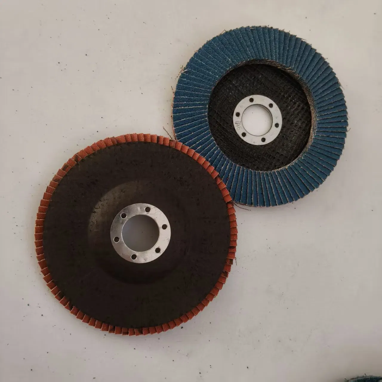 Лепестковый шлифовальный круг 115мм, циркониевый