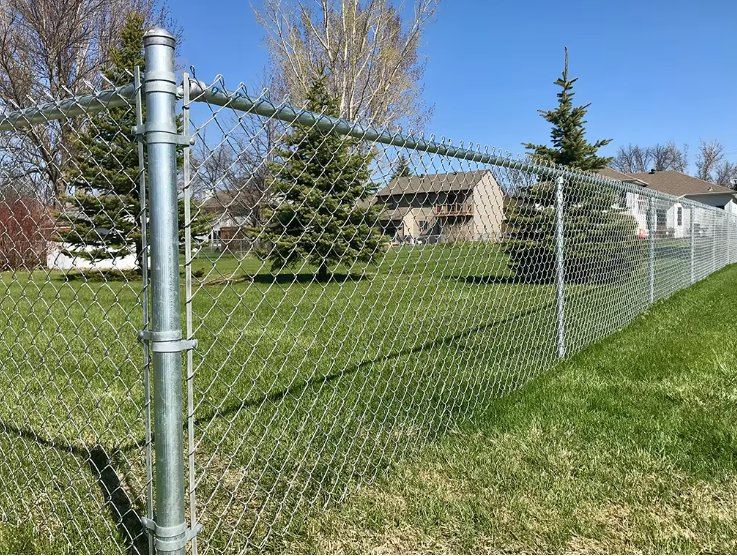 Low Price Galvanized Chain Link Fence 3mm 4mm 50X50mm Diamond Wire Mesh for Metal Fence for Football Ground