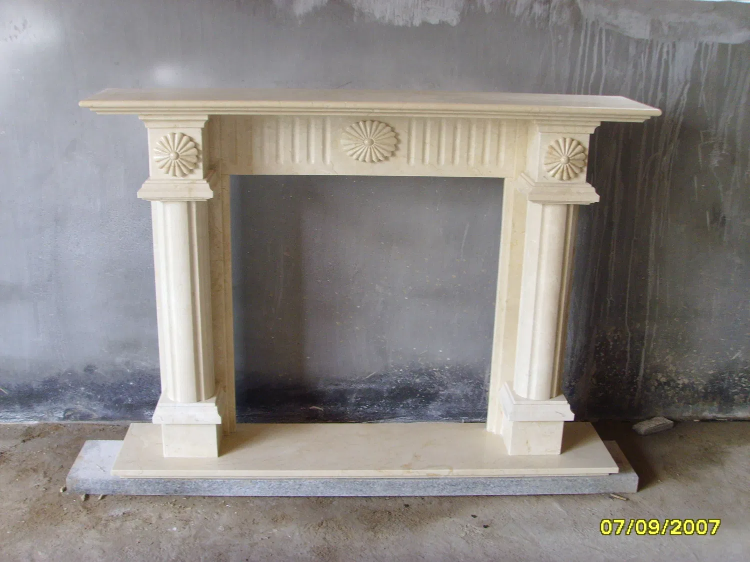 European Wihte Marble Stone Fireplace Mantel Custom Large Limestone Fireplace for House Decoration