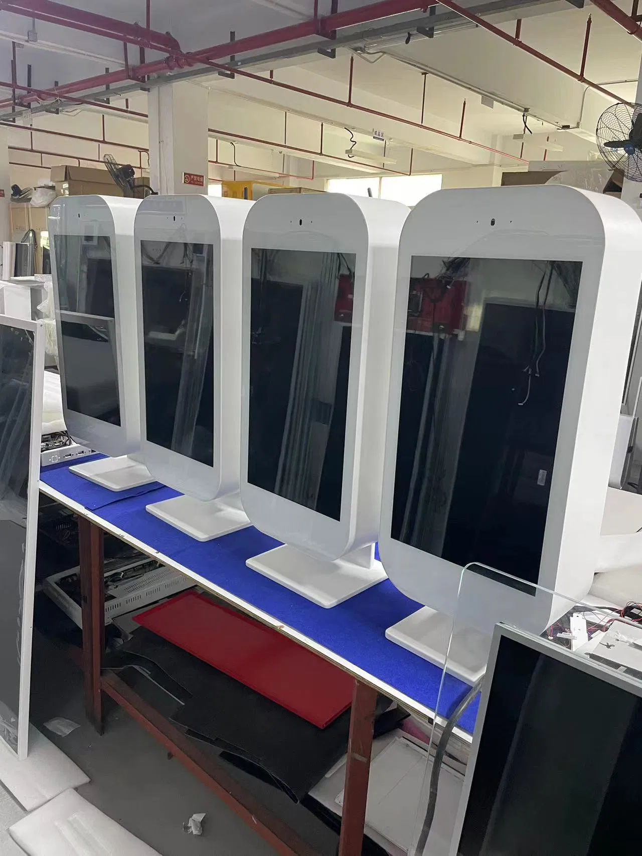 21.5/32 Inch Jewelry Museum Exhibition Video Holobox LCD Transparent 3D Hologram Box