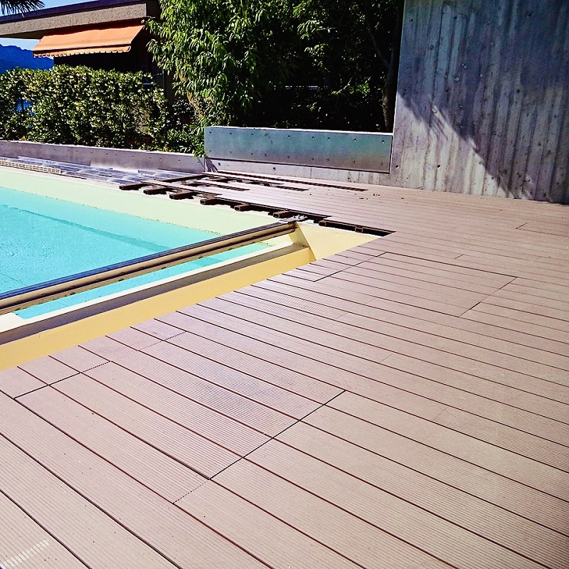 China Manufacturer Factory Price Waterproof UV Stable Rot Resistant Wood Grain WPC Composite Wood Flooring Decking