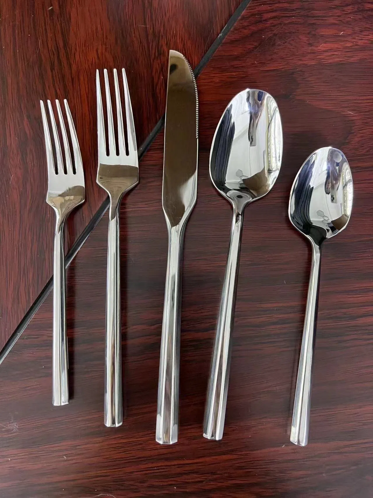 Paibee Stainless Steel Cutlery PVD Titanium Restaurant Wedding Luxury Flatware for Commerical