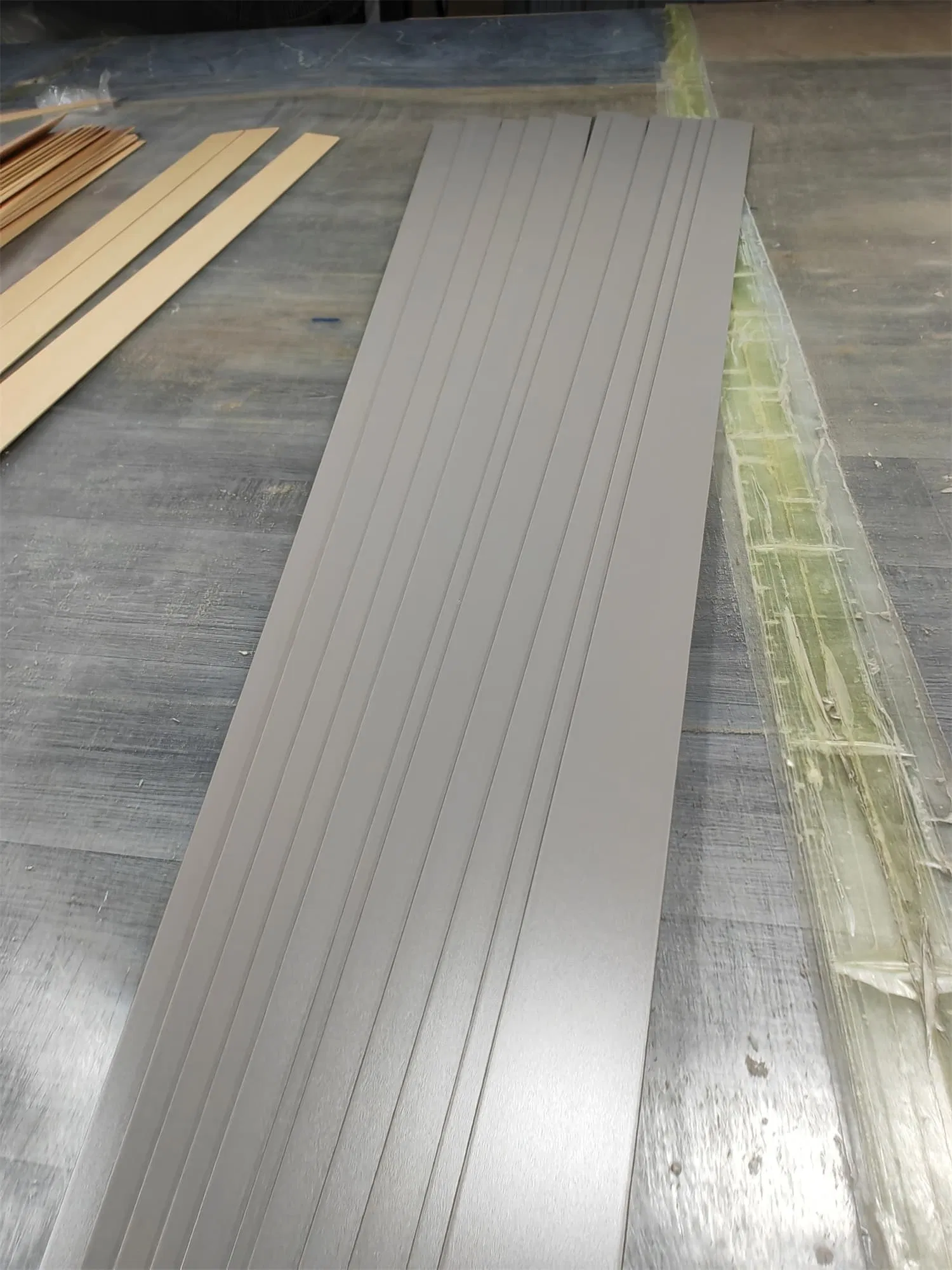 Supply 25mm/35mm/50mm Width Wooden Blinds Slats/Window Shutters Slats