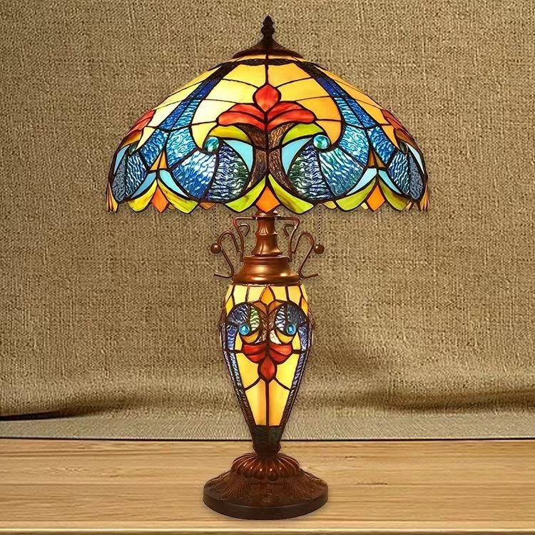 Elegant Stained Glass Tiffany Table Lamp for Bedroom Ambiance