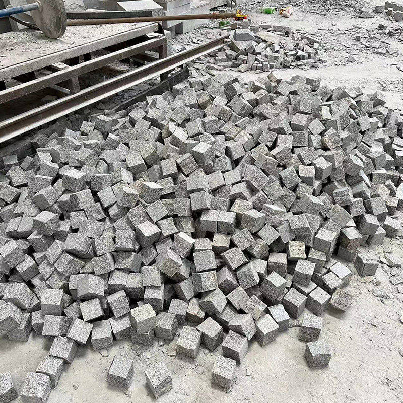 Grey/Yello/Pink G603/G681/G636/G682 Granite Garden Flamed/Split Cobble Stone/Square Shape/Paving Stones for Landscaping/Parking/Driveway/Walkway