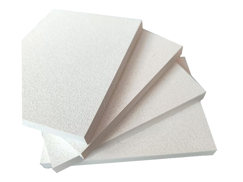 China Factory 90-140kg/M3 High Nrc Decorative Fiberglass Acoustic Ceiling Board for Commercial Buildings