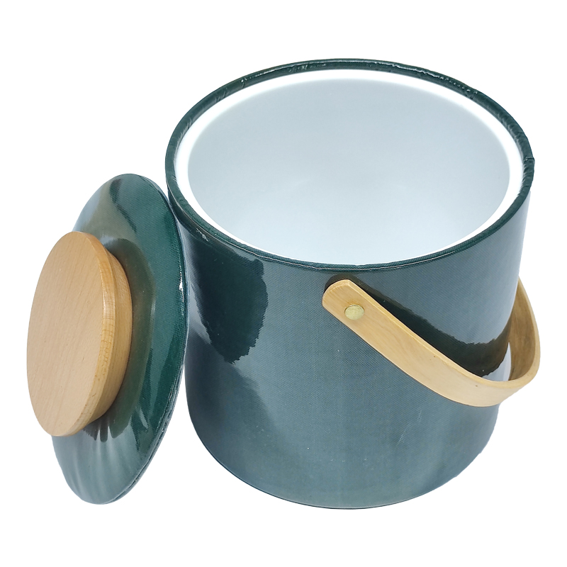 Factory Customize Logo Leather Plastic Ice Bucket Wooden Handle Lid