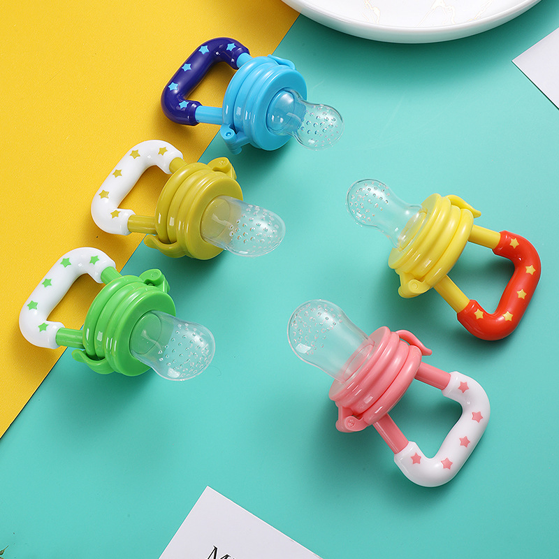 Cute Funny Design Food Grade Plastic Squeeze Baby Kid Food Feeder Spoon with Color Handle and Lid