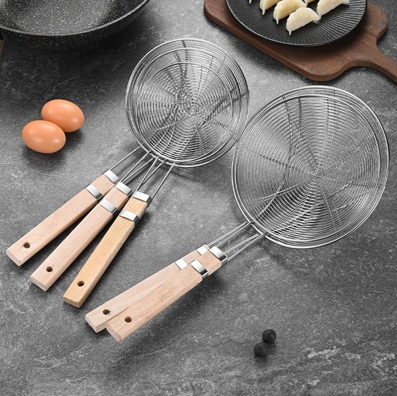 Commercial Grade Stainless Steel Wire Strainer with Ergonomic Wooden Handle Wholesale Available