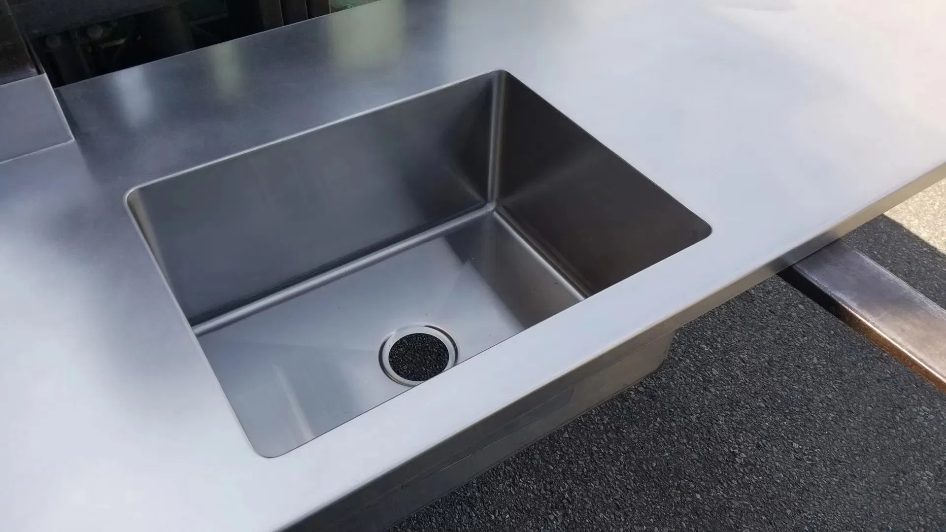 Customized Ss 304 316 Stainless Steel Restaurant Industrial Utility Sink Fabricated Handmade Commercial Kitchen Sink Bowl