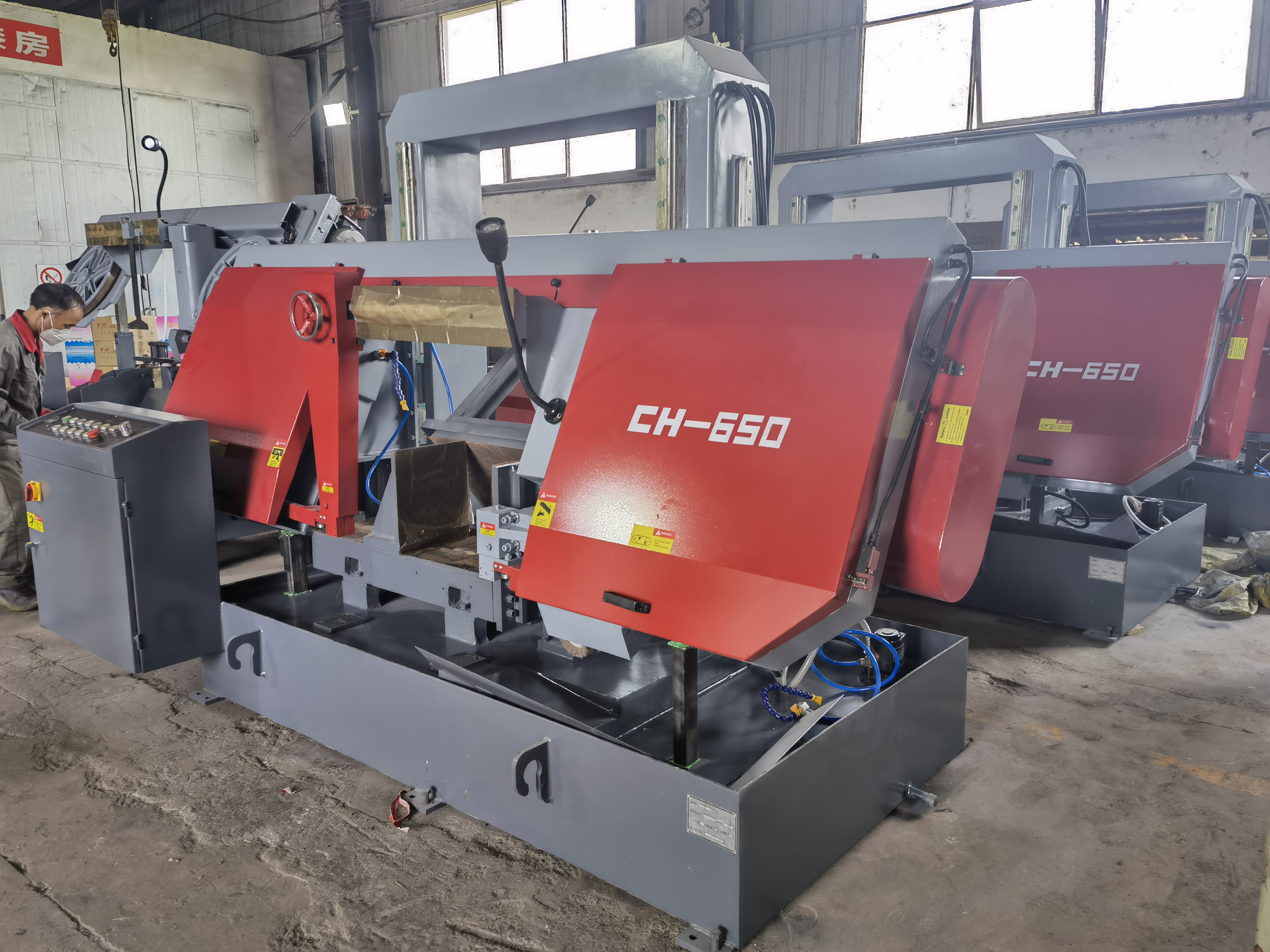 Ленточная пила по металлу полуавтоматическая козловая CH-650