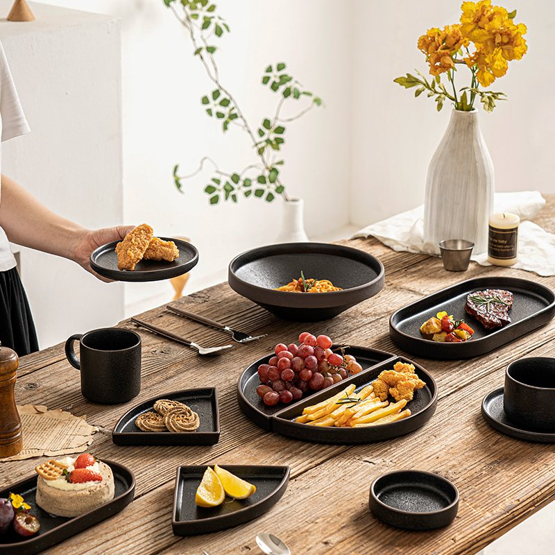 Restaurant Hotel Unique Design Half Round Ceramic Serving Dishes Plates Black Tableware