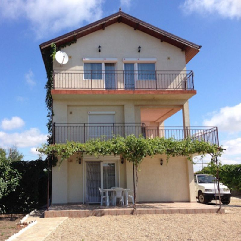 Windproof Steel Structure Prefabricated House Hurricane Light Steel Villa