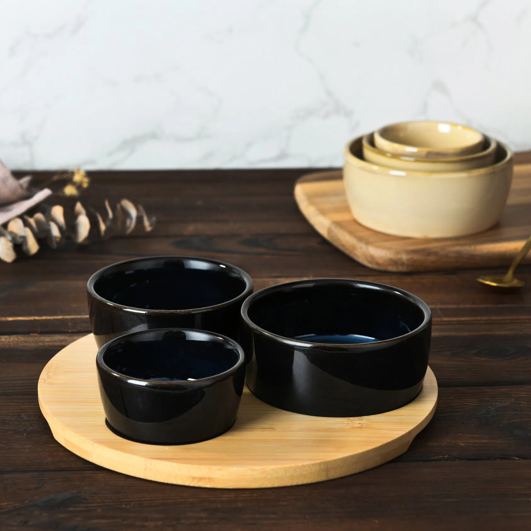 Ceramic Servingware Porcelain Set of 3 Serving Bowl with Bamboo Tray