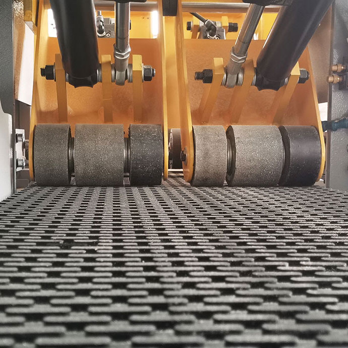 Ленточная пила по дереву горизонтальная автоматическая на колесах MJ400