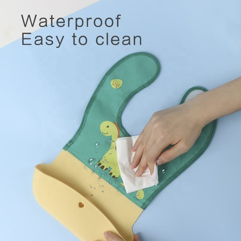 Newest Cute Cartoon Printing Food Grade Nylon Silicone Bib Waterproof Baby Bibs