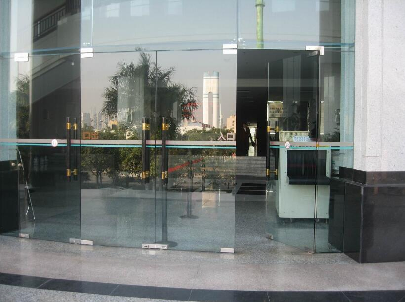 Aluminum Alloy Guardrail Handrail Laminated Tempered Glass with Good Safety Performance