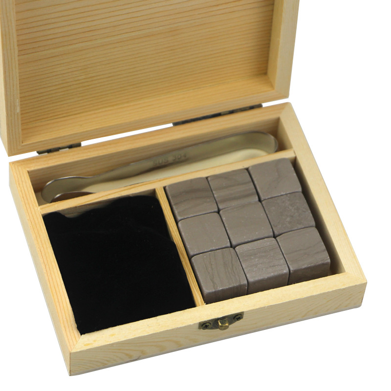 Hot Selling 3 Colors Available Bar Natural Whisky Ice Stone Quartz Set, Can Be Added in Cocktail Smoker Kit