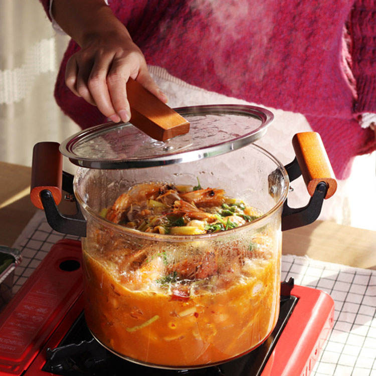Wholesale Cookware Heat Resistant Glass Cooking Pot with Wooden Handle