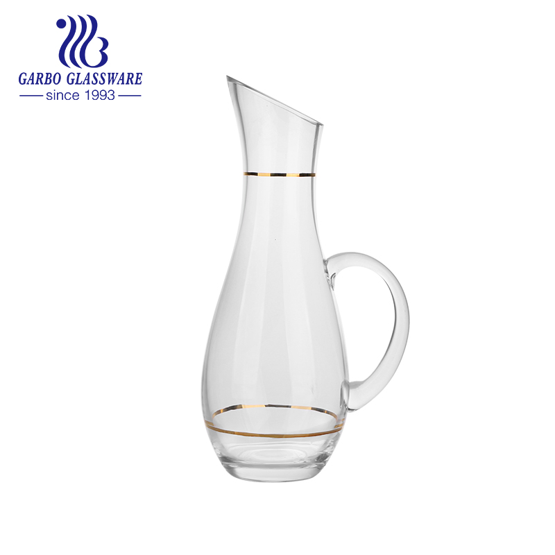 Factory Cheap Elegant Ion Plated Golden Royal 1.7liter Gift Glass Red Wine Decanter for Party Banquet