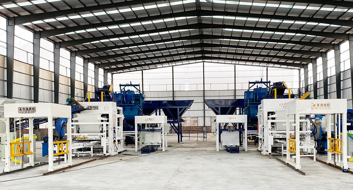 Qt12-15 Fully-Automatic Concrete Brick Forming Machine with High Capacity