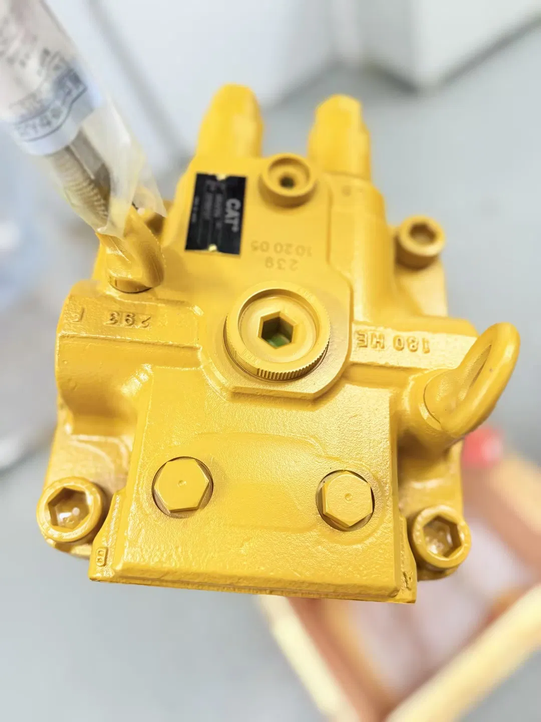 Гидравлический мотор Caterpillar 482-6394 для экскаваторов