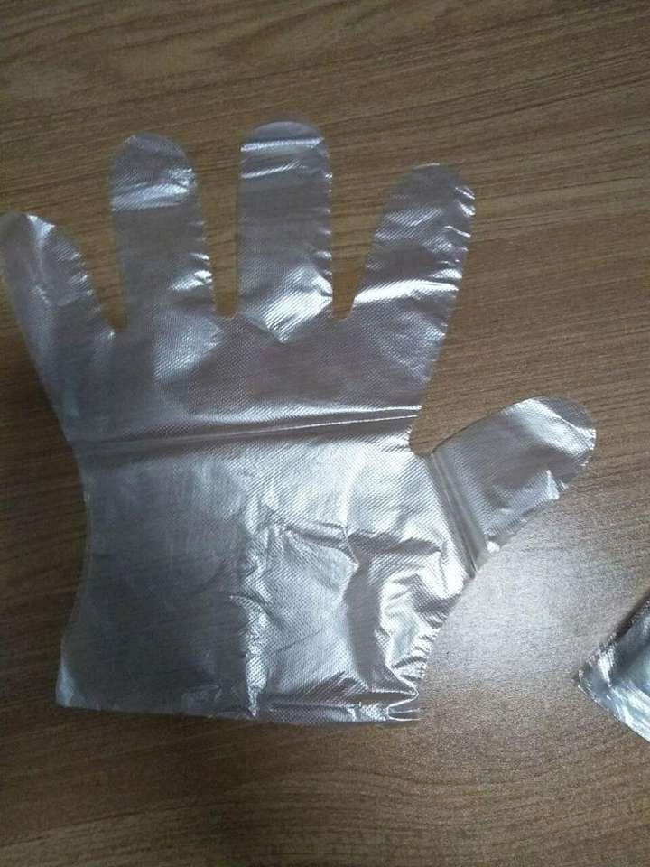Disposable Gloves Wholesale PE Transparent Disposable Film Plastic Gloves
