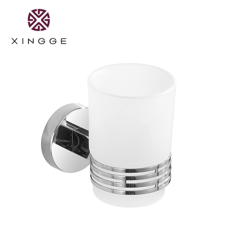 China Factory High Quality Wall Mounted Mirror Finishing Stainless Steel Bathroom Accessories Set Glass Soap Dish Matte Black Toothbrush Holder Tumber