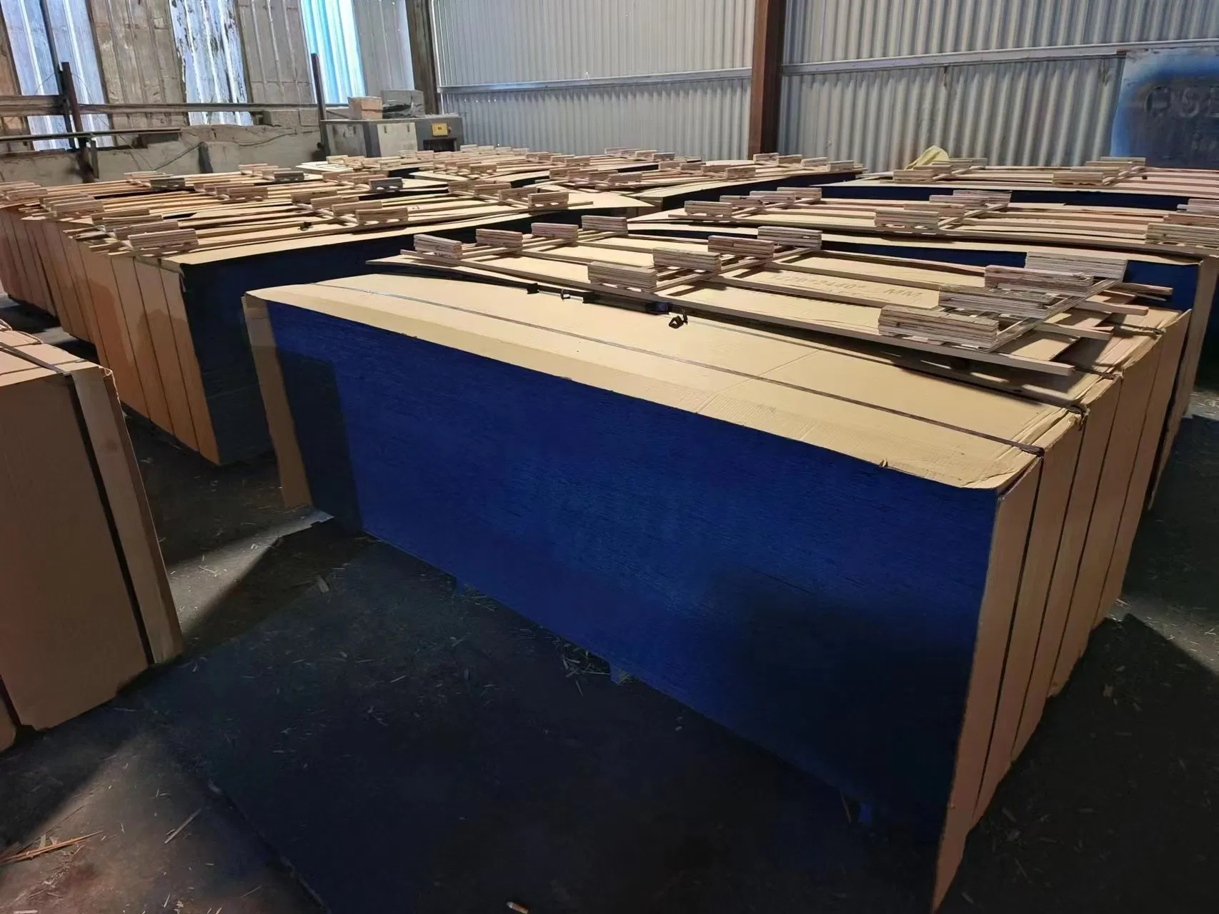 OSB (Oriented Strand Boards) for Construction, Outdoor Construction