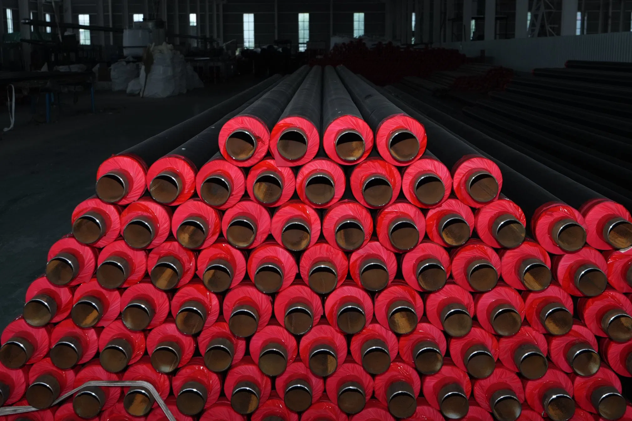 Prefabricated Insulated Steel Pipe with Polyurethane Foam for Underground Installation